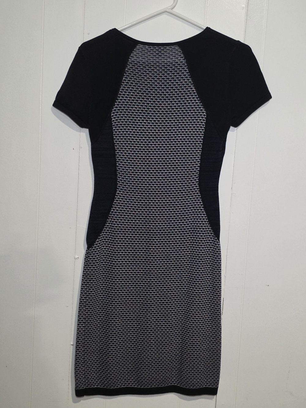 Ann Taylor Black and White Patterned Knit Sheath Dress - Picture 5 of 8